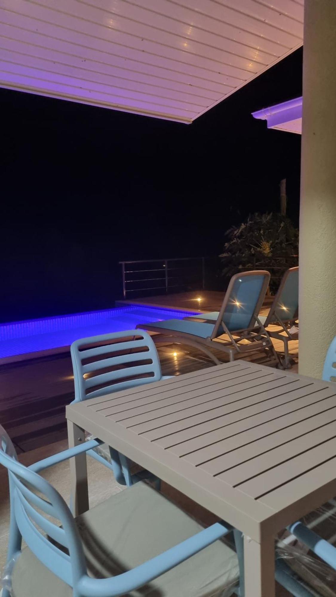 Tranquility Villas Baie Sainte Anne Eksteriør bilde